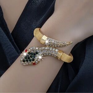 Trendy New Gold Snake Serpent Elegance Chunky Bracelet